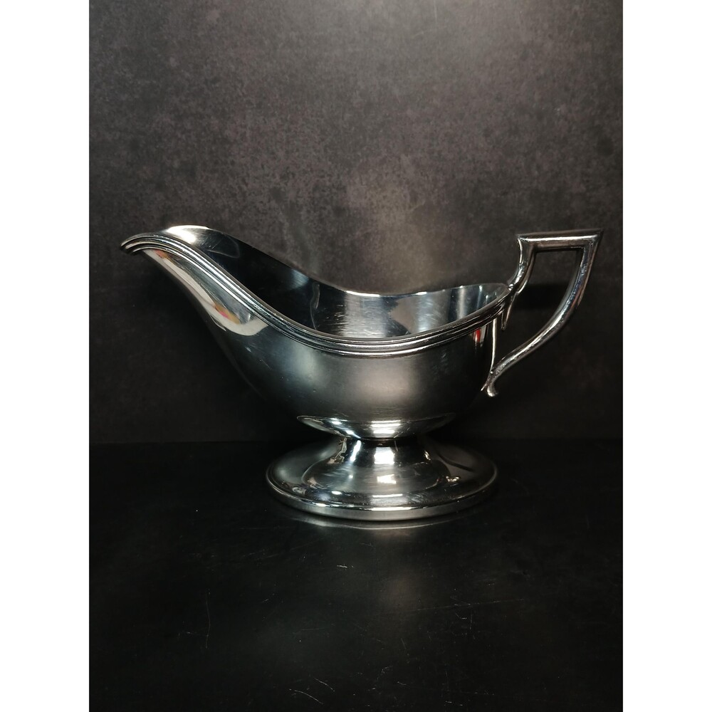 Vintage Silverplate Gravy Boat Classic Pedestal Sauce Boat